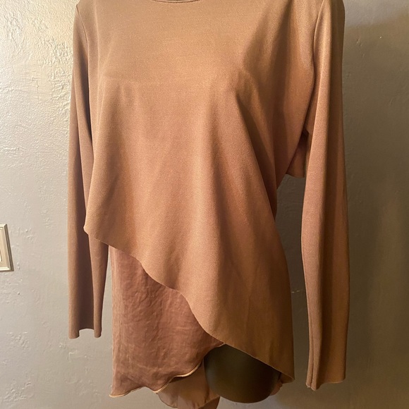 Zara tan/brown asymmetrical hem multi layer wide neck long sleeve shirt - Picture 15 of 16